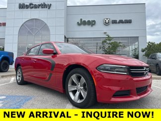 Used 2016 Dodge Charger SE w/ Sport Appearance Group image 1