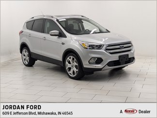 Used 2019 Ford Escape Titanium image 1