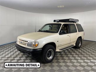 Used 1996 Ford Explorer XLT image 1