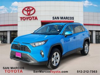 Used 2021 Toyota RAV4 XLE image 1