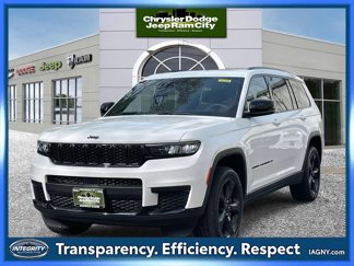 Used 2022 Jeep Grand Cherokee L Laredo image 1