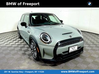 Certified 2023 MINI Cooper S image 1