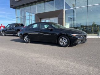 New 2025 Hyundai Elantra SE image 1