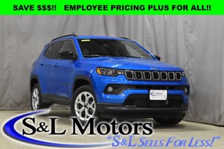 New 2025 Jeep Compass Latitude image 1
