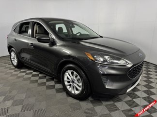 Used 2020 Ford Escape SE image 1