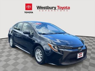 Certified 2022 Toyota Corolla LE image 1