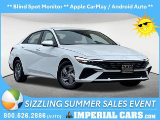 Used 2024 Hyundai Elantra SE image 1