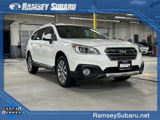 Used 2017 Subaru Outback 2.5i Touring image 1