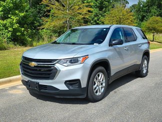 Used 2021 Chevrolet Traverse LS image 1