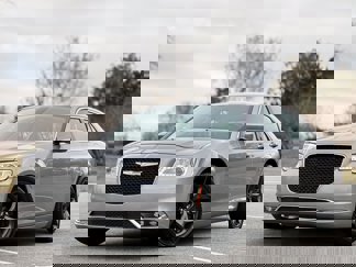 Used 2016 Chrysler 300 Limited image 1