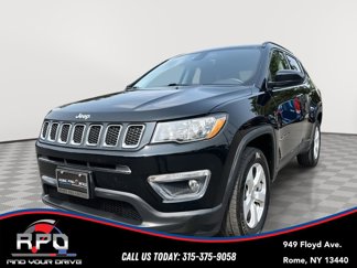 Used 2018 Jeep Compass Latitude image 1