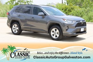Used 2020 Toyota RAV4 XLE image 1