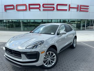 Used 2025 Porsche Macan image 1