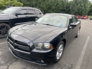 Used 2013 Dodge Charger SXT image 1