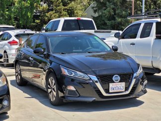 Used 2021 Nissan Altima 2.5 SV image 1