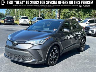Used 2022 Toyota C-HR XLE image 1