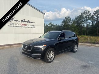 Used 2017 Volvo XC90 T6 Momentum w/ Vision Package image 1