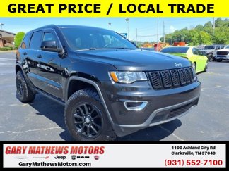 Used 2019 Jeep Grand Cherokee Laredo image 1