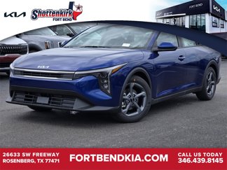 New 2025 Kia K4 LXS image 1