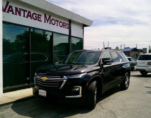 Used 2022 Chevrolet Traverse LT image 1