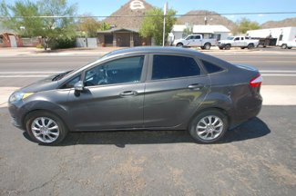 Used 2016 Ford Fiesta SE image 1