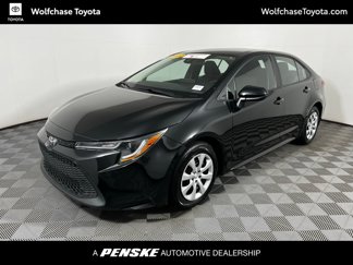Certified 2022 Toyota Corolla LE image 1