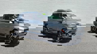 Used 2024 Chevrolet Equinox EV LT image 1