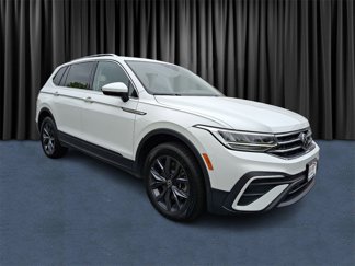 Used 2022 Volkswagen Tiguan SE image 1