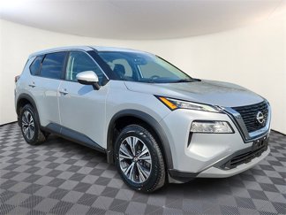 Used 2022 Nissan Rogue SV image 1