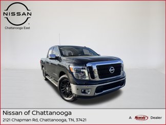 Used 2018 Nissan Titan SL image 1