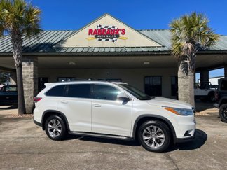 Used 2014 Toyota Highlander XLE image 1