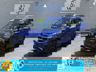 Used 2023 Volkswagen Taos SE image 1