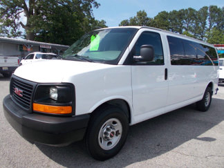 Used 2015 GMC Savana 3500 LS image 1