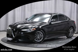 Used 2018 Alfa Romeo Giulia image 1