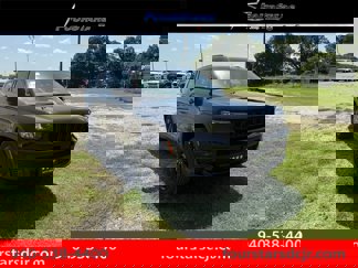 New 2025 Jeep Grand Cherokee L Altitude image 1