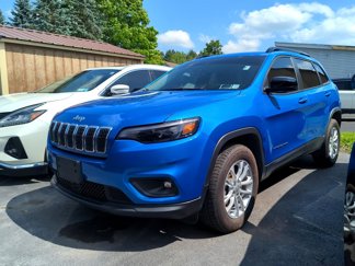 Used 2022 Jeep Cherokee Latitude Lux w/ Mopar Interior Package image 1