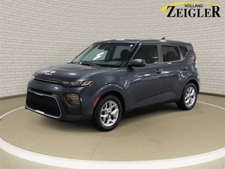 Used 2022 Kia Soul LX w/ Technology Package image 1