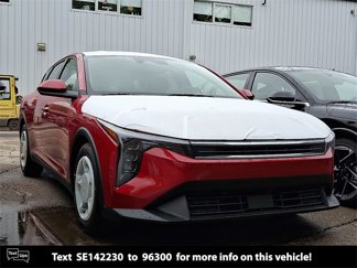 New 2025 Kia K4 LXS image 1
