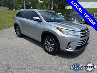 Certified 2018 Toyota Highlander XLE image 1