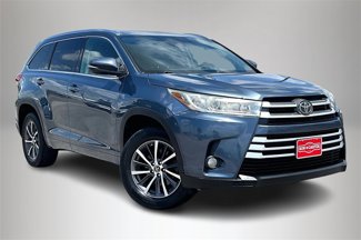 Used 2018 Toyota Highlander XLE image 1