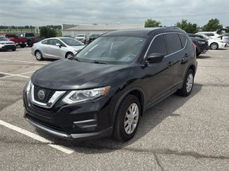 Used 2018 Nissan Rogue S image 1