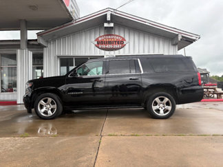 Used 2015 Chevrolet Suburban LT image 1