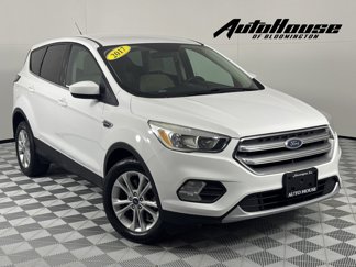 Used 2017 Ford Escape SE image 1