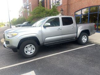 Used 2022 Toyota Tacoma SR image 1