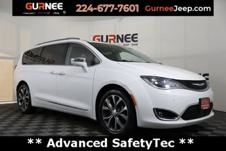 Used 2020 Chrysler Pacifica Limited w/ Tire & Wheel Group image 1