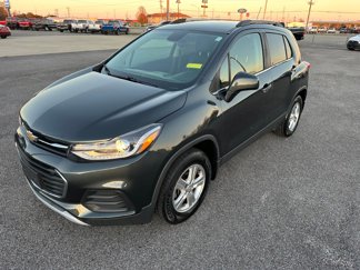 Used 2018 Chevrolet Trax LT w/ LT Convenience Package image 1