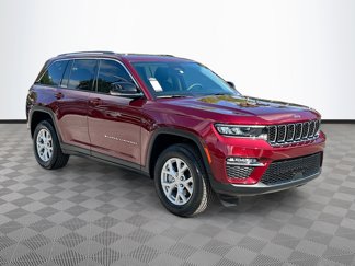 Used 2023 Jeep Grand Cherokee Limited image 1