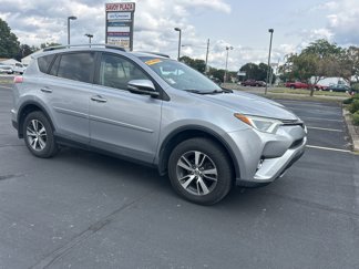 Used 2017 Toyota RAV4 XLE image 1