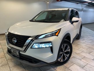 Used 2022 Nissan Rogue SV image 1
