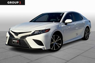 Used 2019 Toyota Camry SE image 1